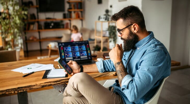 How the ‘Do Nothing Portfolio’ Can Beat the S&P 500