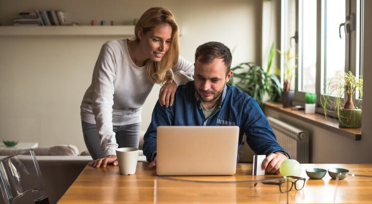 A couple deciding to use Gentreo after reading a Gentreo review.