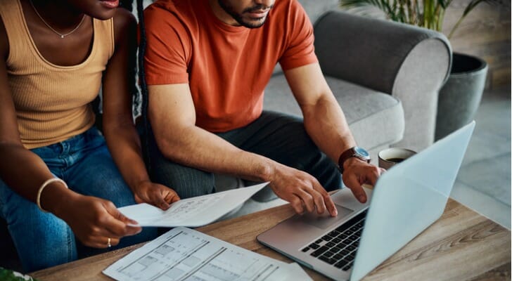 60 40 portfolio dead alive