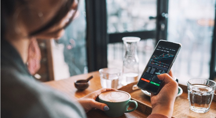 how rising rates affect bank stock