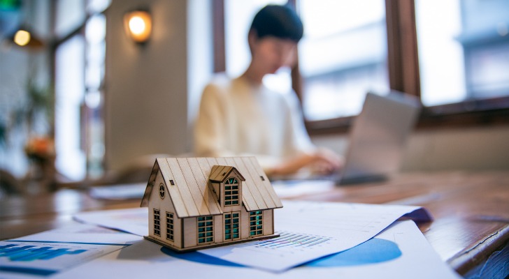 SmartAsset: What is an investment property loan?
