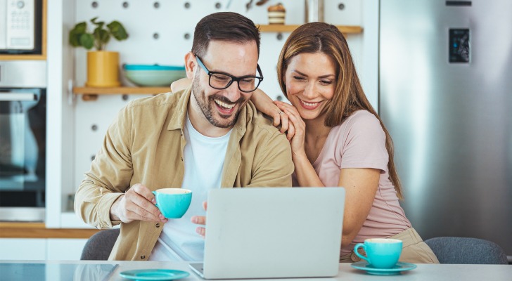 A young couple looking for the best retirement plans