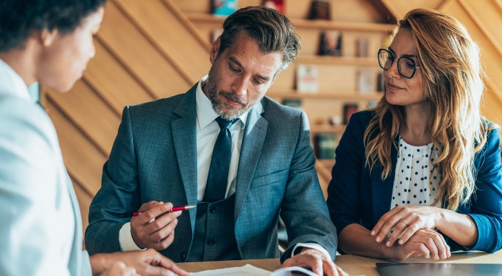 A SRES working with clients