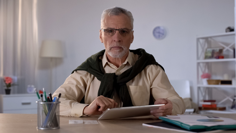 SmartAsset: Pros and Cons of Adding a Fixed Annuity to Your Retirement Portfolio