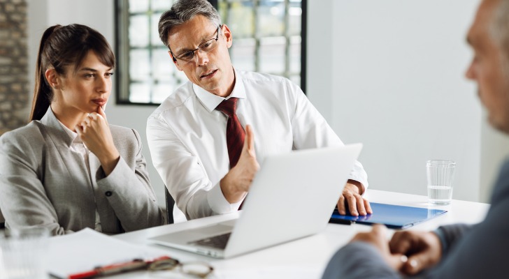 An advisor client trying to decide if he should buy a lifetime payout annuity.