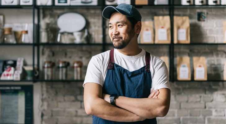 A man contemplating opening a zero balance account.