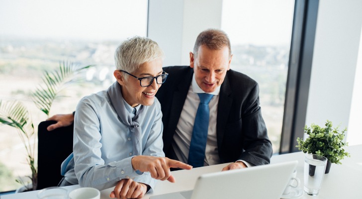 A financial advisor explaining to a client whether they should buy a lifetime payout annuity.