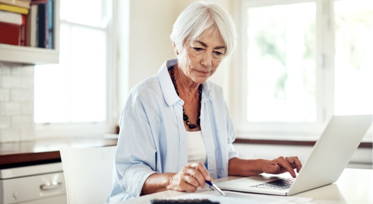 Simple IRA vs. Roth IRA: What's the Difference?