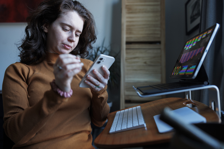 A woman researching how restricted stock units (RSUs) are distributed.
