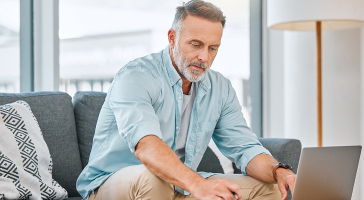 A New Yorker goes over his finances as he prepares to move to Florida for retirement.