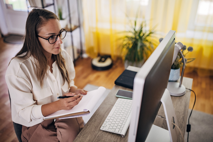A financial advisor looking up the requirements for the ChFC designation.