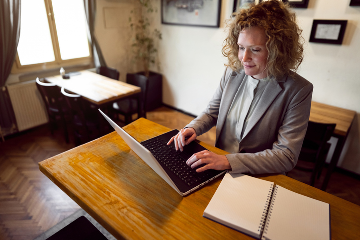 A woman looking up how long probate lasts in Florida.