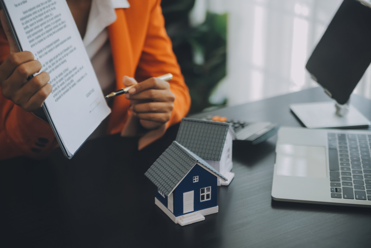 An investor buying a tax lien in California.