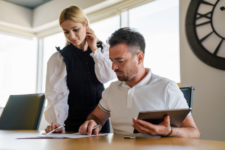 Investors researching the tax benefits of qualified dividends.