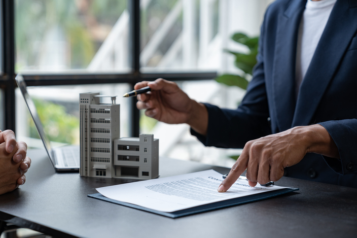 What Commercial Real Estate Property Managers Do