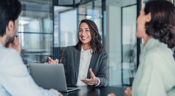 value of a financial advisor