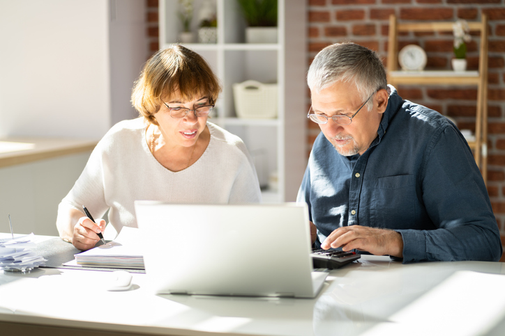 A couple researching Social Security benefits for a nonworking spouse.