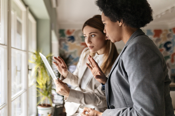 An advisor helping an investor create a financial plan.