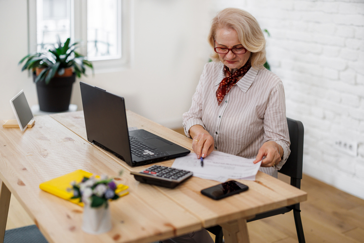 A woman making updates to her estate plan in North Dakota.