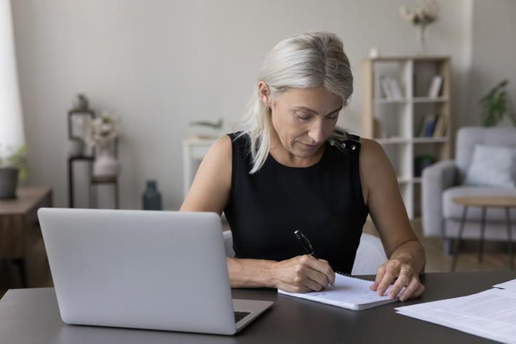 A woman in Ohio looking up estate planning tips.