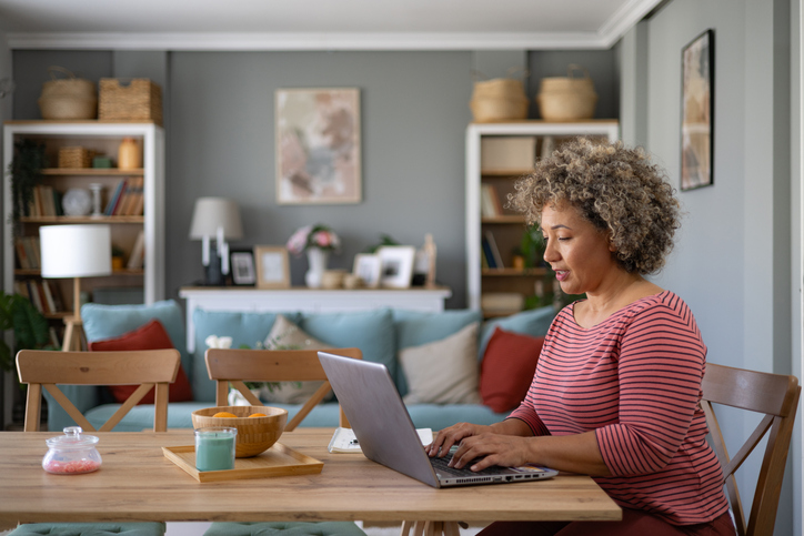 A woman researching the benefits of using an HSA account.