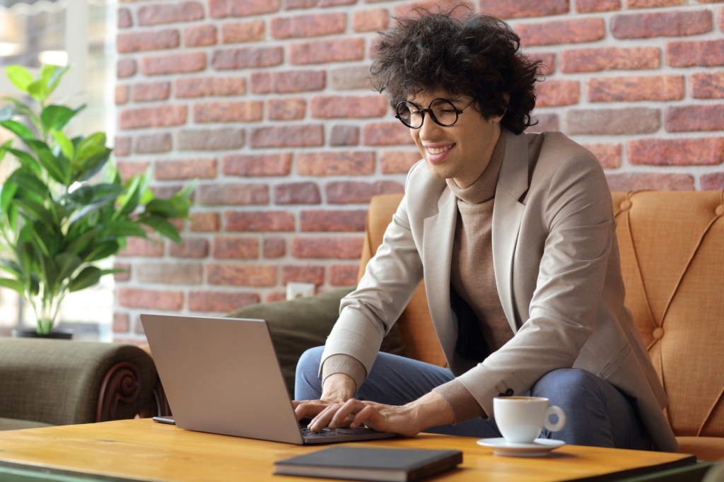 An investor researching how micro investing works.