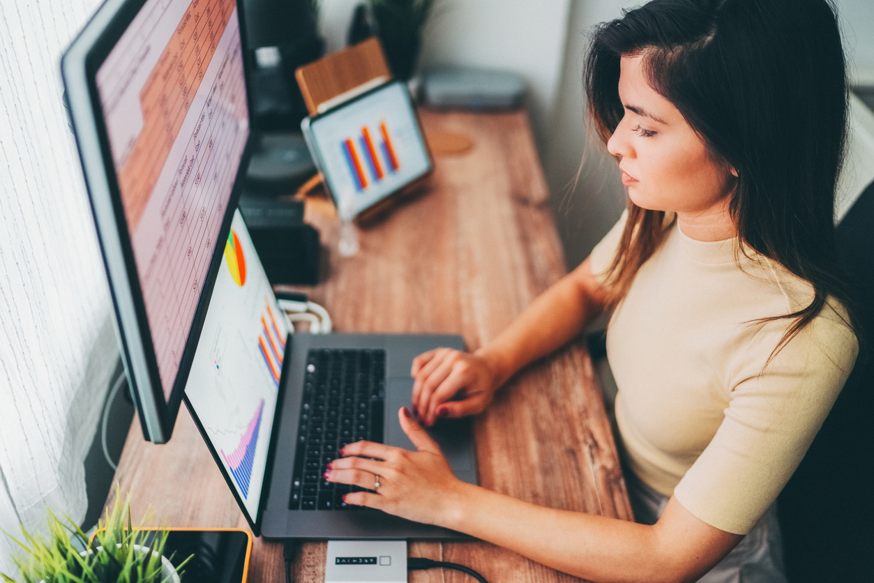 A client analyzing the costs of changing financial advisors.