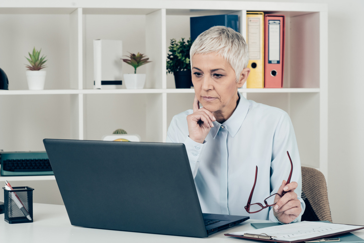 An investor measures the downside risk of an investment.