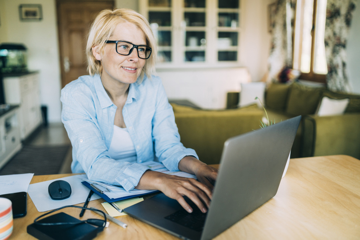 An investor researching how a short run could affect her investments.