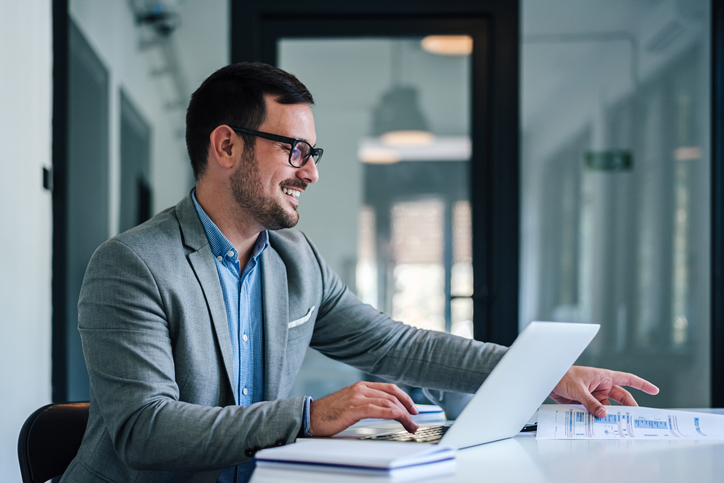 An advisor reviews how to transition to a retirement planning career.