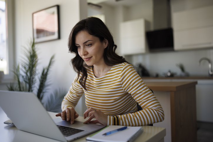 An employee researches the pros and cons of a rabbi trust.