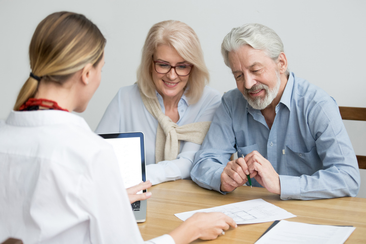 Types of Long-Term Care Insurance: Traditional vs. Hybrid