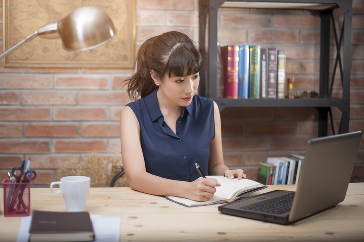 An employee looking up requirements for pre-tax benefits and deductions.